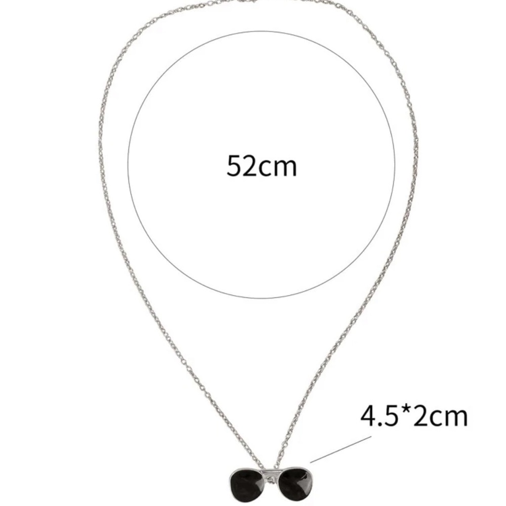 🕶 Awesome Sunglasses Necklace 🕶 - Picture 3 of 4